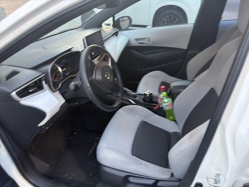 Used 2019 Toyota Corolla SE w/ Carpet Mat Package image 8