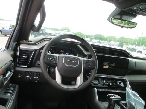New 2026 GMC Sierra 1500 Denali AWD/4WD image 16