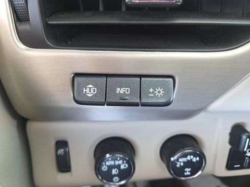 Used 2018 GMC Yukon Denali w/ Denali Ultimate Package image 10