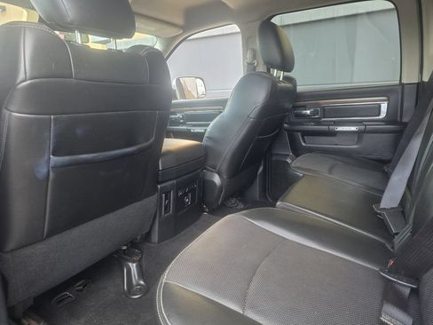 Used 2015 RAM 1500 Laramie w/ Convenience Group AWD/4WD image 19