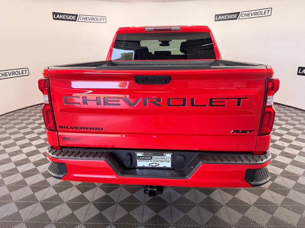 Used 2023 Chevrolet Silverado 1500 RST w/ LPO, Dark Essentials Package AWD/4WD image 5