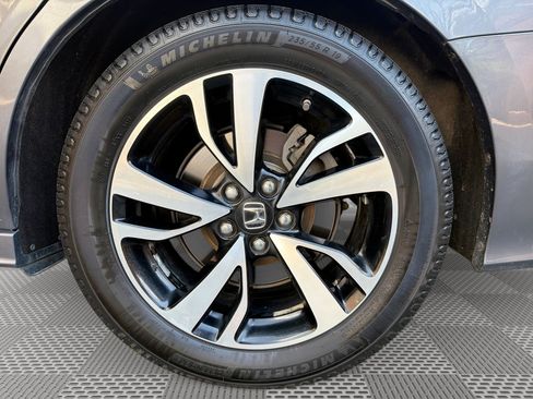 Used 2019 Honda Odyssey Elite image 29