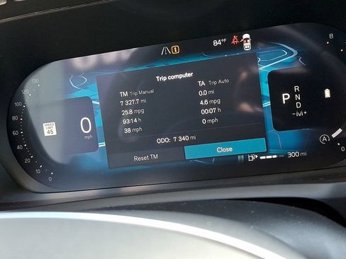 Certified 2025 Volvo XC90 B5 Core AWD/4WD image 19