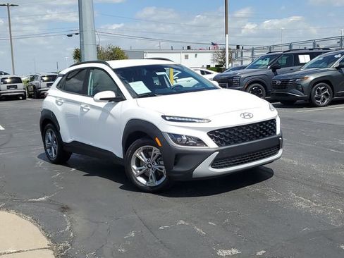 Certified 2023 Hyundai Kona SEL AWD/4WD image 33