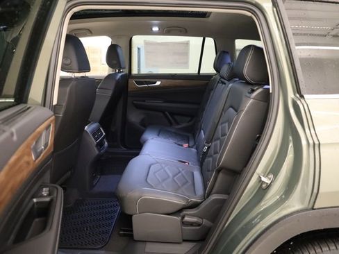 New 2026 Volkswagen Atlas SE image 35