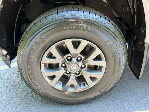 Certified 2022 Toyota Tacoma SR5 w/ SR5 Appearance Package (SM) AWD/4WD image 23
