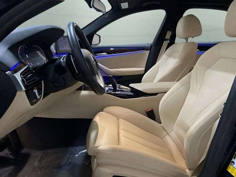 Used 2020 BMW 530i w/ Convenience Package image 18