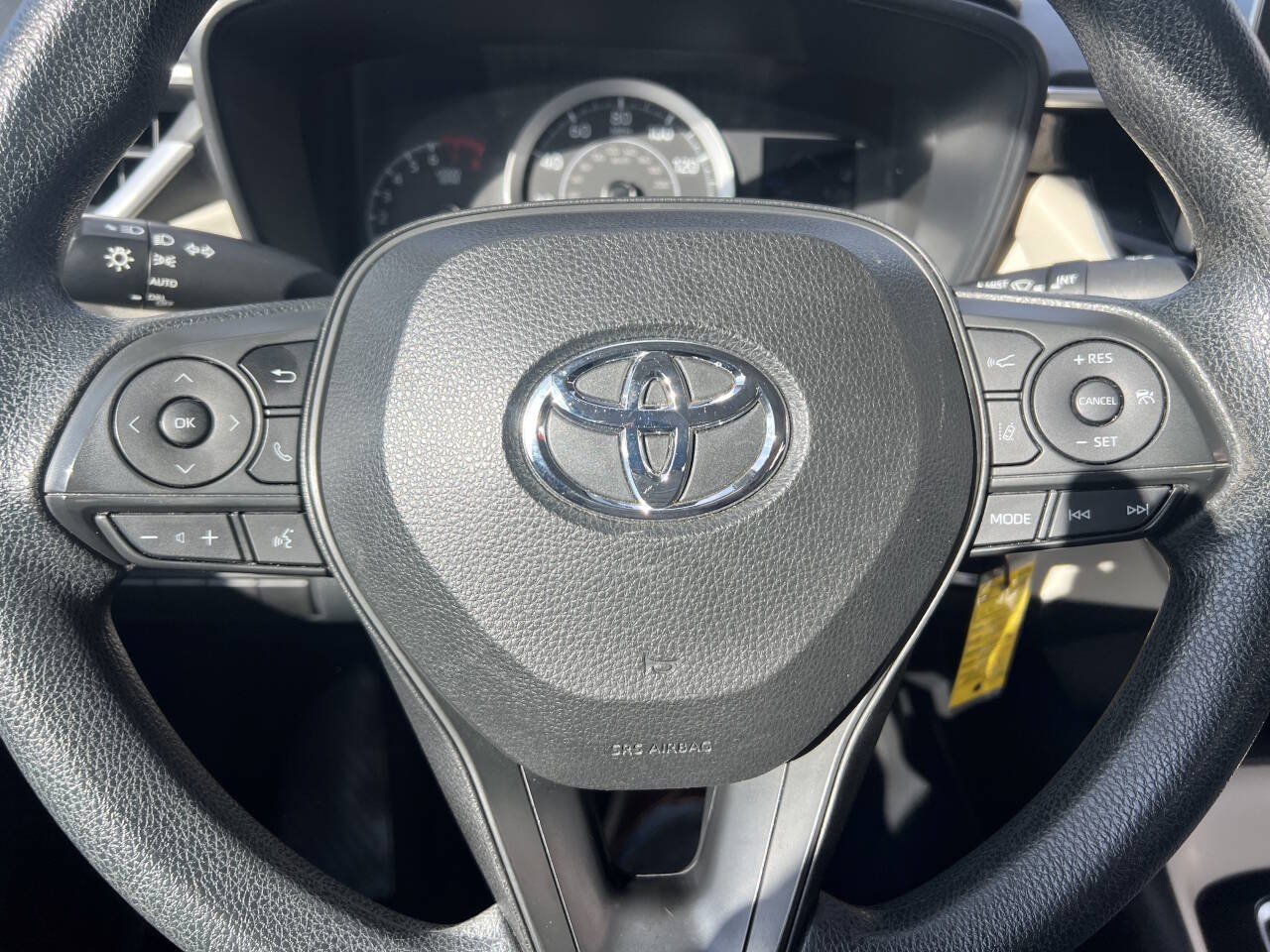 Used 2021 Toyota Corolla LE FWD image 9