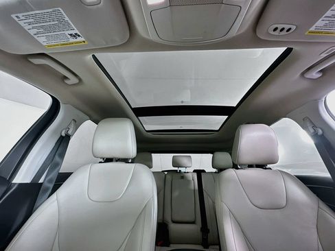 Used 2021 Ford Edge Titanium FWD image 20