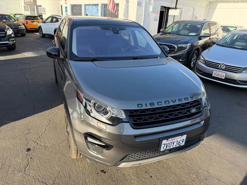 Used 2017 Land Rover Discovery Sport HSE image 12