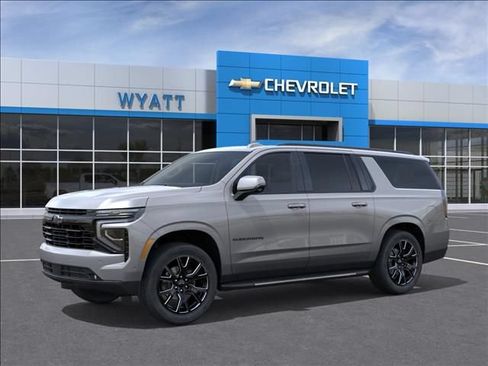 New 2026 Chevrolet Suburban RST w/ RST Capability Package AWD/4WD image 2