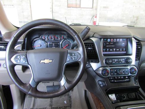 Used 2016 Chevrolet Suburban LTZ AWD/4WD image 20