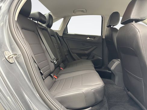 Used 2023 Volkswagen Jetta SE image 17