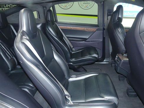 Used 2019 Tesla Model X Long Range image 24