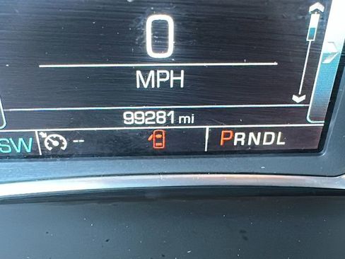 Used 2019 GMC Acadia SLT w/ LPO, Floor Liner Package image 16