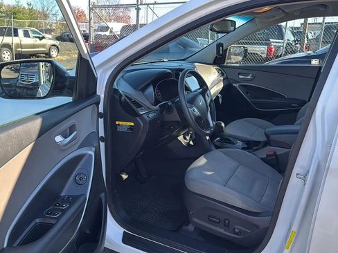 Used 2017 Hyundai Santa Fe Sport image 23