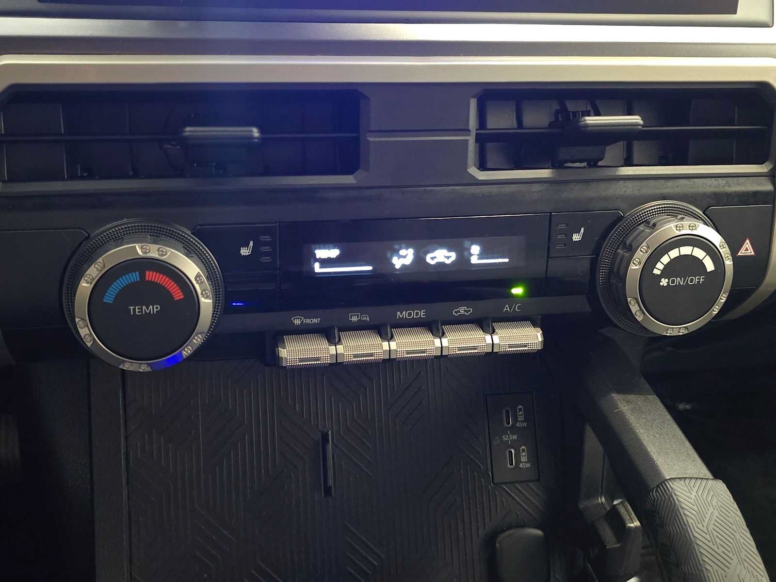 Certified 2025 Toyota Tacoma SR5 AWD/4WD image 15