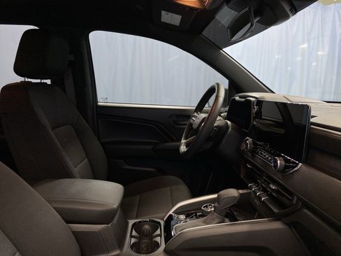 Used 2024 Chevrolet Colorado Trail Boss image 44