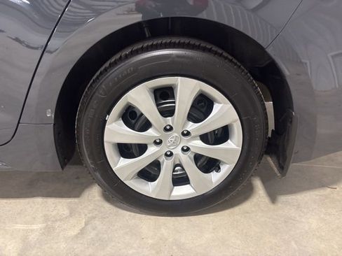 Used 2025 Toyota Corolla LE image 26