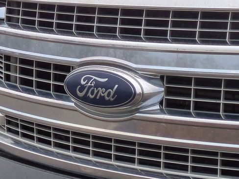 Used 2014 Ford F150 XLT w/ Equipment Group 302A Luxury image 12