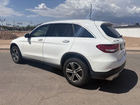 Used 2017 Mercedes-Benz GLC 300 4MATIC image 6