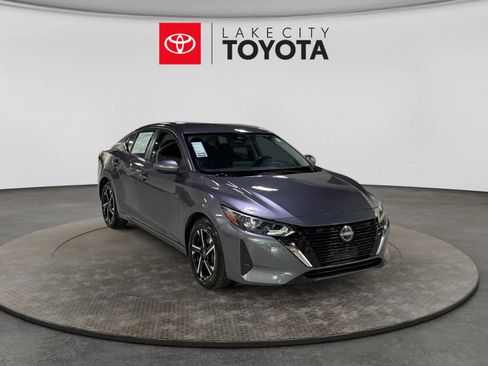 Used 2025 Nissan Sentra SV FWD image 13