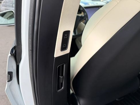 Used 2019 Tesla Model X Long Range AWD/4WD image 21