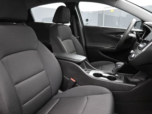 Used 2024 Chevrolet Malibu LS FWD image 27