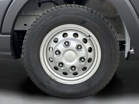New 2025 Ford Transit 250 image 32