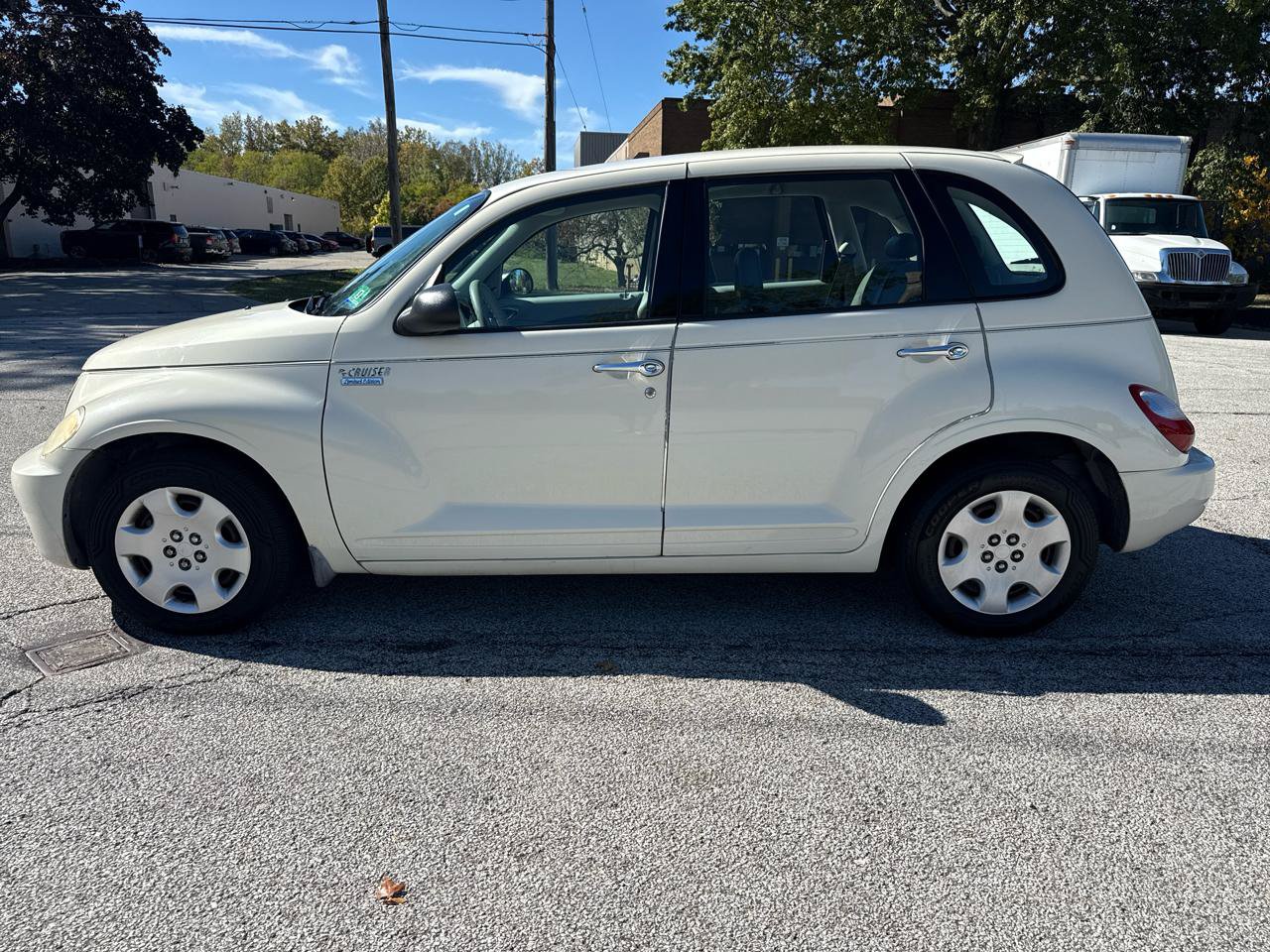 Used 2006 Chrysler PT Cruiser FWD image 8