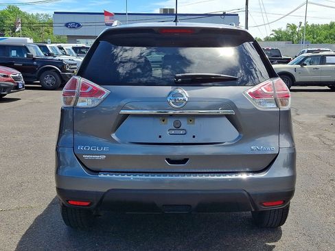 Used 2015 Nissan Rogue SV w/ SV Premium Package AWD/4WD image 6