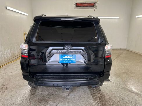 Used 2019 Toyota 4Runner TRD Off-Road Premium image 4
