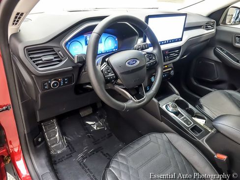 Used 2023 Ford Escape SE w/ PHEV Premium Package FWD image 10