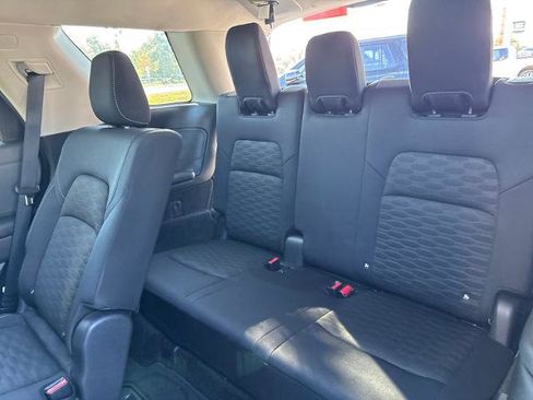 Certified 2024 Nissan Pathfinder SV image 25