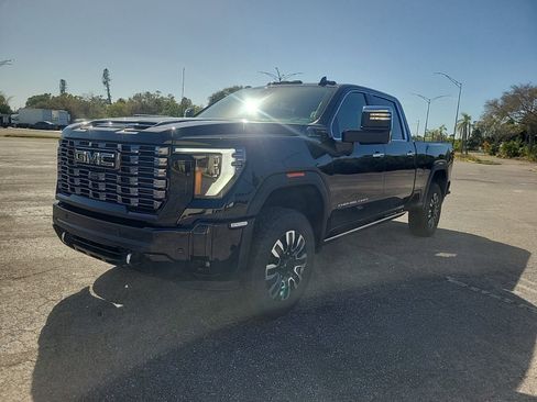 New 2026 GMC Sierra 2500 Denali Ultimate image 2