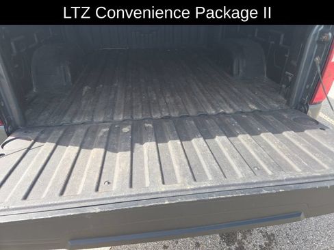 Used 2021 Chevrolet Silverado 1500 LTZ w/ Technology Package AWD/4WD image 14