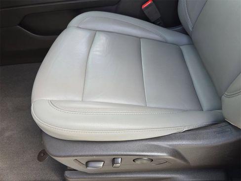 Used 2021 Chevrolet Tahoe LT image 33