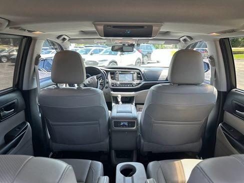 Used 2016 Toyota Highlander Limited AWD/4WD image 12
