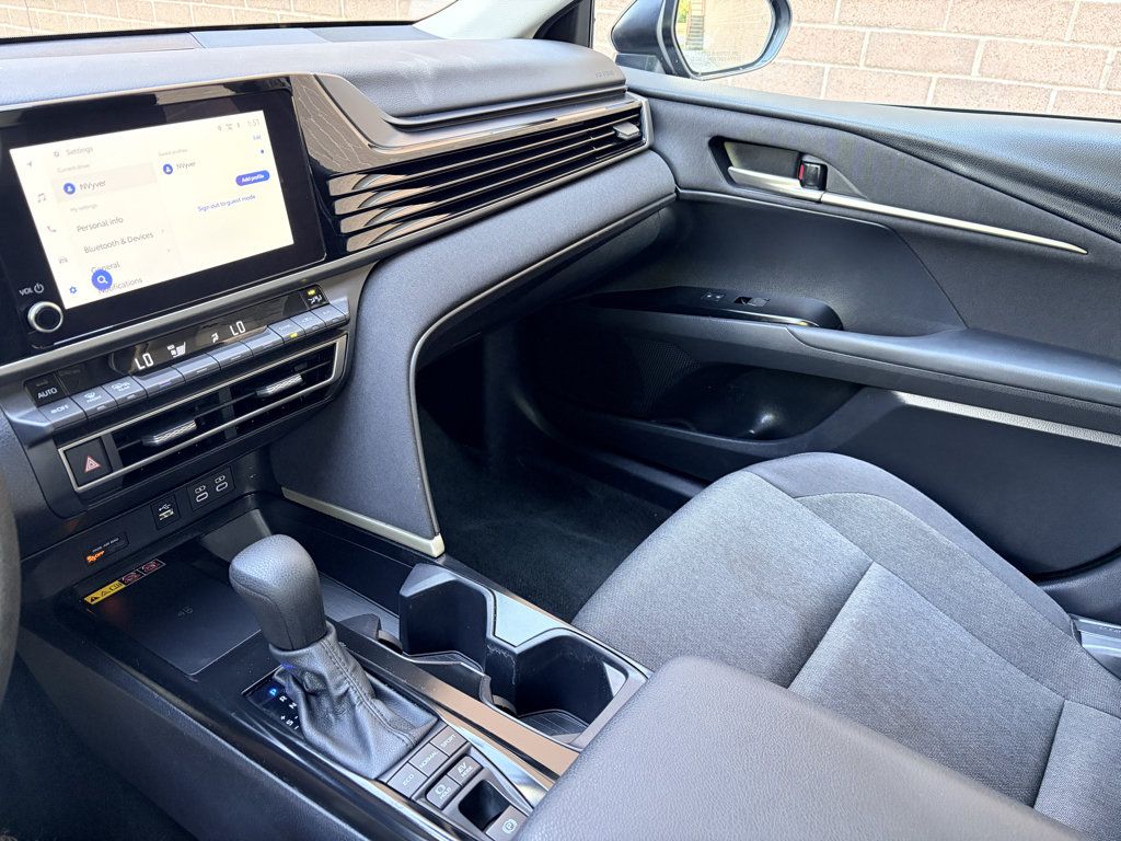 Used 2025 Toyota Camry LE FWD image 21