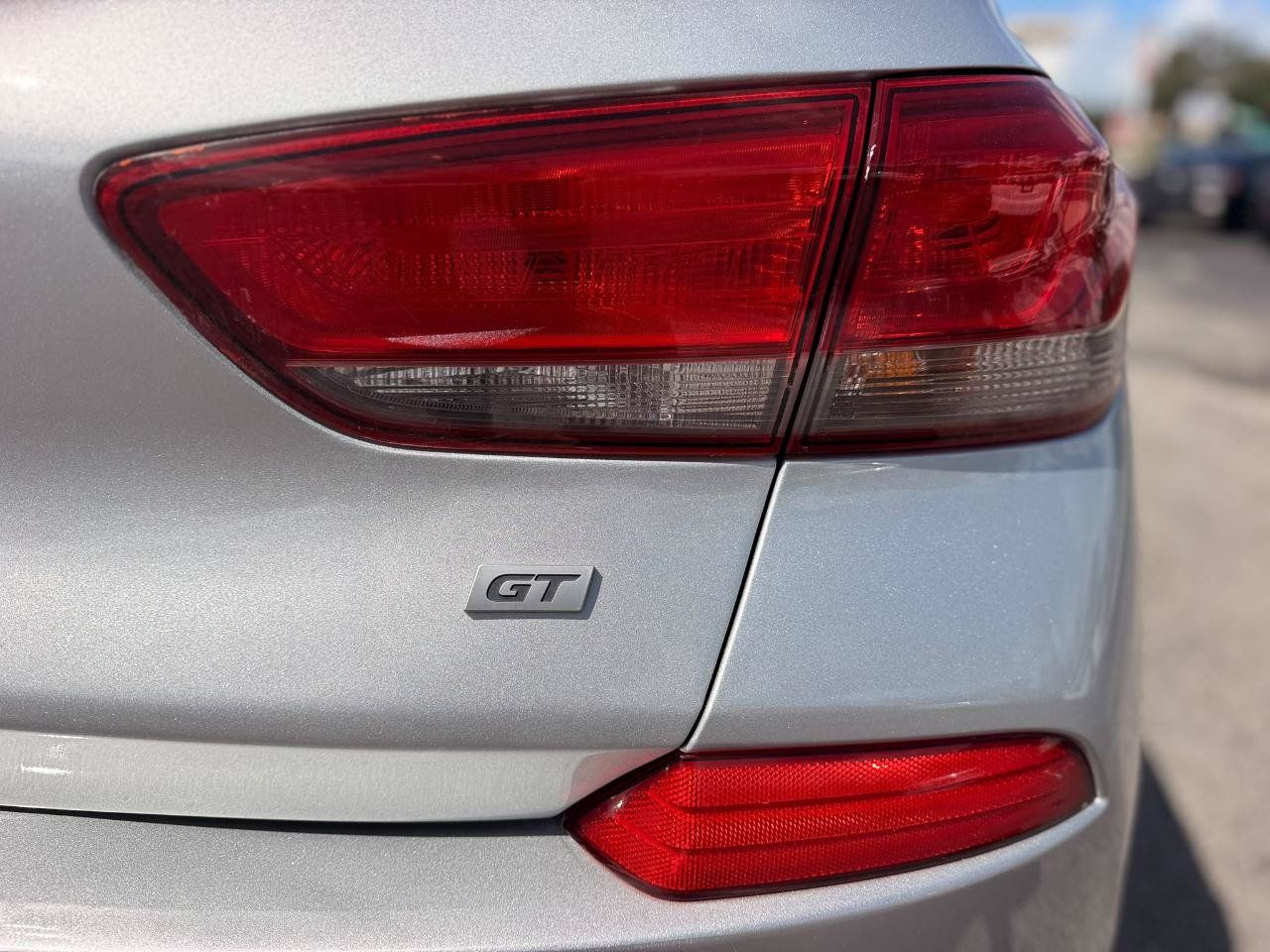 Used 2018 Hyundai Elantra GT w/ Style Package 02 FWD image 29