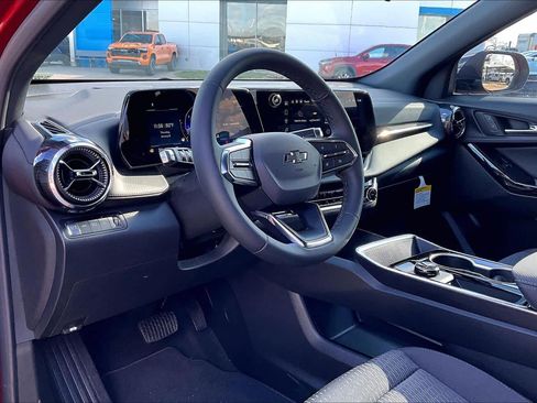 New 2026 Chevrolet Equinox LT w/ Midnight Edition image 9