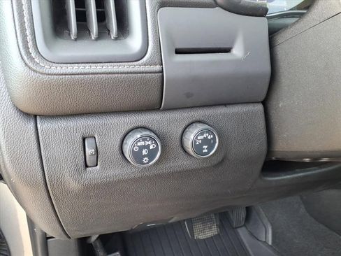 Used 2020 GMC Canyon Denali image 20