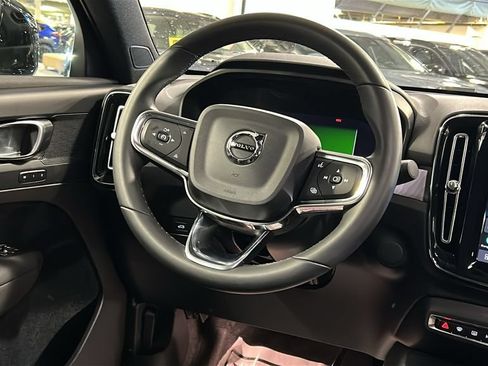 Certified 2023 Volvo C40 P8 Recharge Plus AWD/4WD image 25