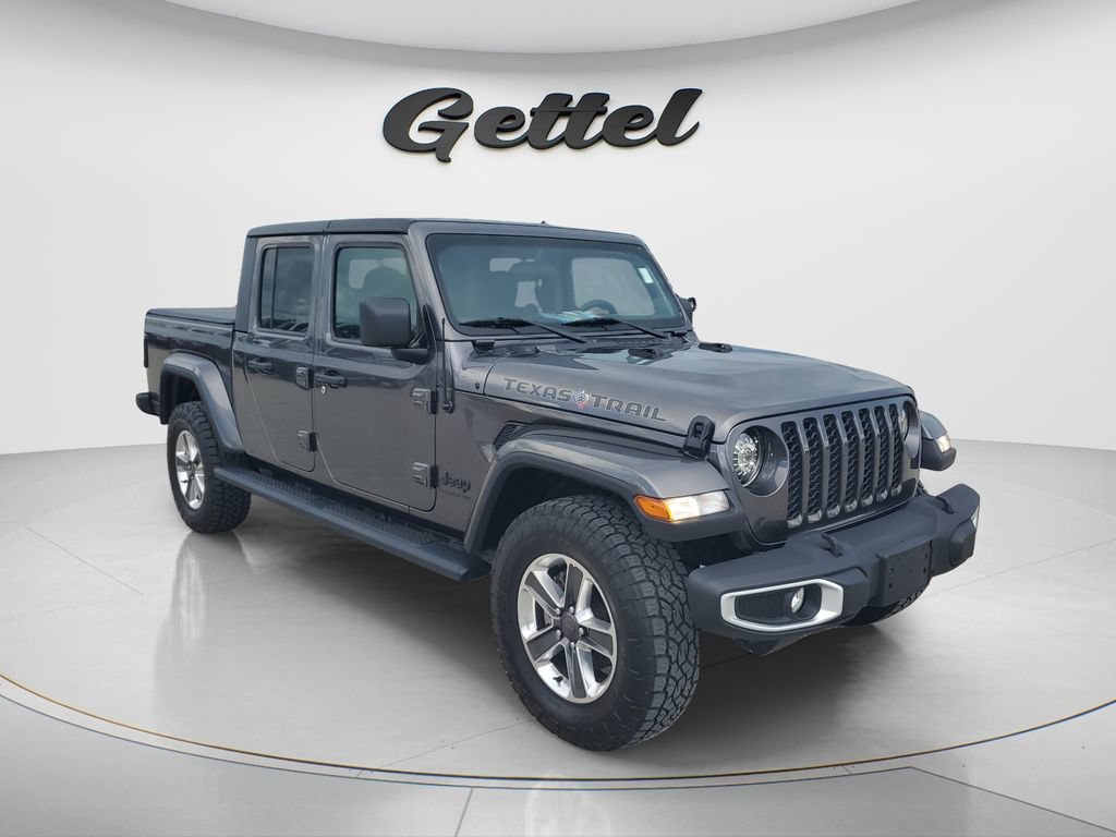 Used 2023 Jeep Gladiator Sport AWD/4WD image 3