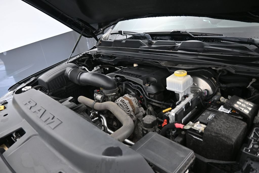 Used 2021 RAM 1500 Laramie w/ Sport Appearance Package AWD/4WD image 12