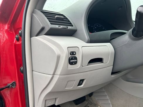 Used 2011 Toyota Camry LE w/ Fleet Convenience Pkg image 21