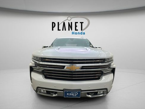 Used 2020 Chevrolet Silverado 1500 High Country w/ Technology Package AWD/4WD image 11