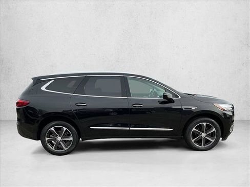 Used 2020 Buick Enclave Essence w/ Sport Touring Edition image 4