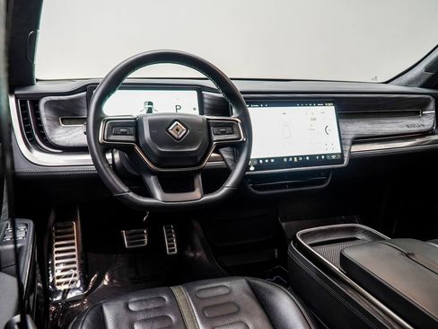 Used 2022 Rivian R1T Adventure image 16