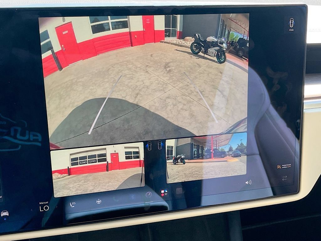 Used 2023 Tesla Model X AWD/4WD image 13